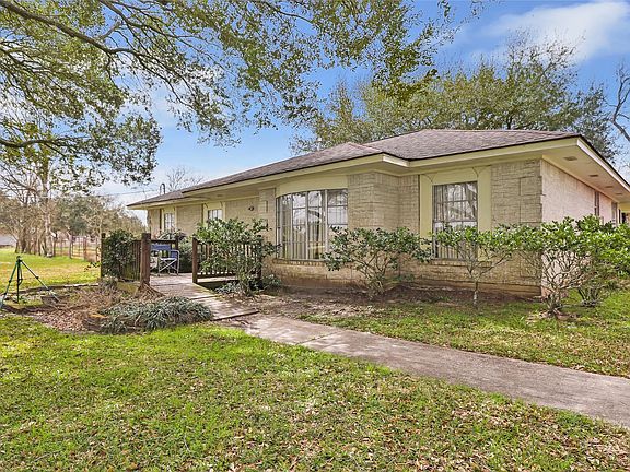 5th image of 16503 Adlong School Rd