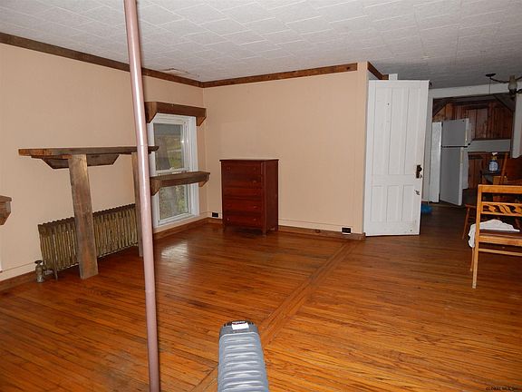 5th image of 6 Hanpeter St