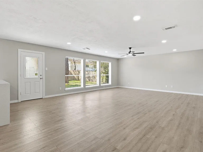 21211 Tancah Ln — Photo 17