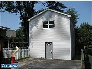 2nd image of 423 Hillcrest Ave