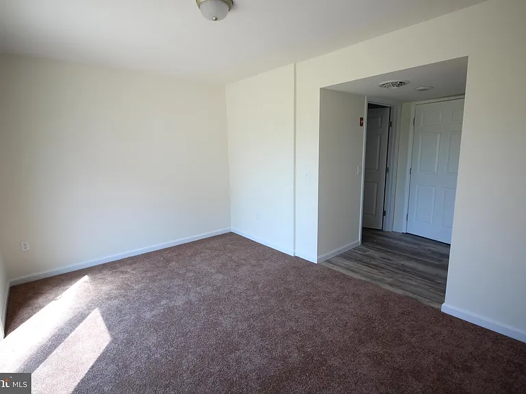 82 Filbert Dr — Photo 8