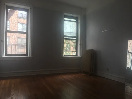 Rented by Camelot Realty Group | media 3