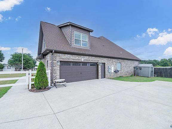 3rd image of 25370 Sweet Springs Rd