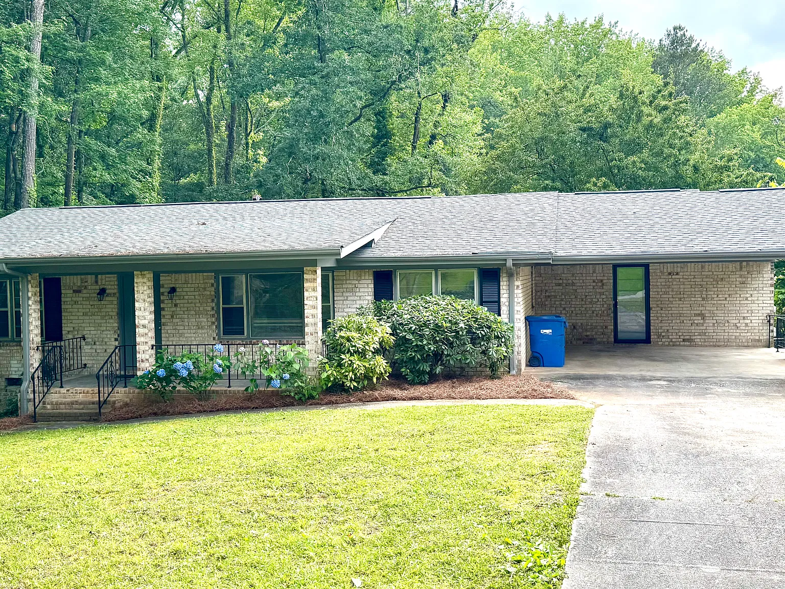 Westview Dr SW, Covington — Photo 2
