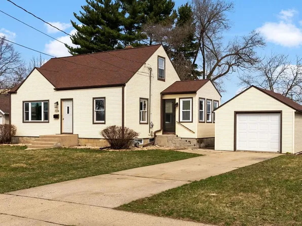7234 Maywood Avenue, Middleton, WI 53562