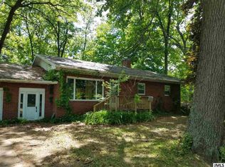 28508 C Dr N, Albion, MI 49224