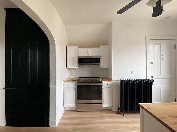 3rd image of 723 Columbus Pkwy #3
