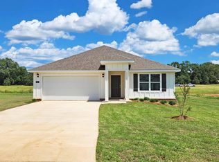 133 Mulberry Dr, Lucedale, MS 39452