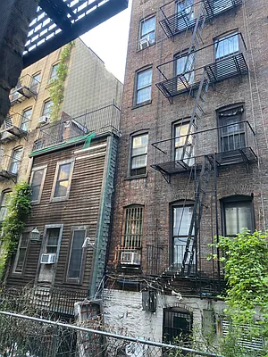 Rented by Urban Real Estate Property Group Inc | media 20
