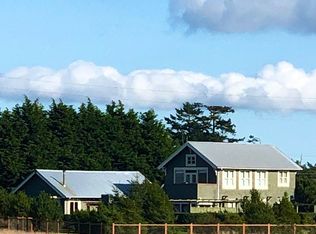 2526 Deseret Dr, Coupeville, WA 98239