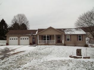 409 Summit Dr, Lewistown, PA 17044