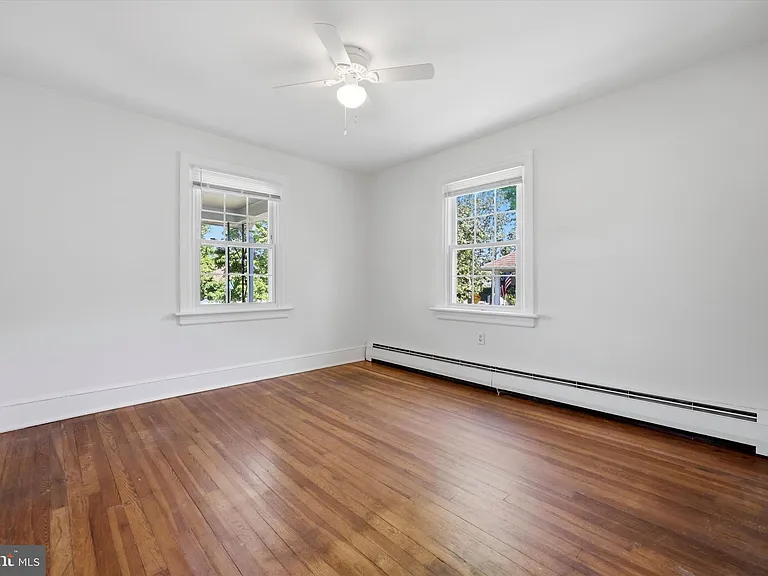 604 Grant Ave #1 — Photo 15