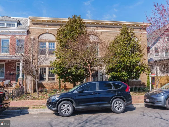 1823 Newton St NW APT 209, Washington, DC 20010