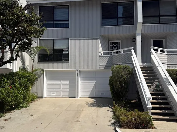 25 Escapade Ct, Newport Beach, CA 92663