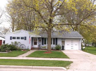 710 Greve Ct, HILBERT, WI 54129