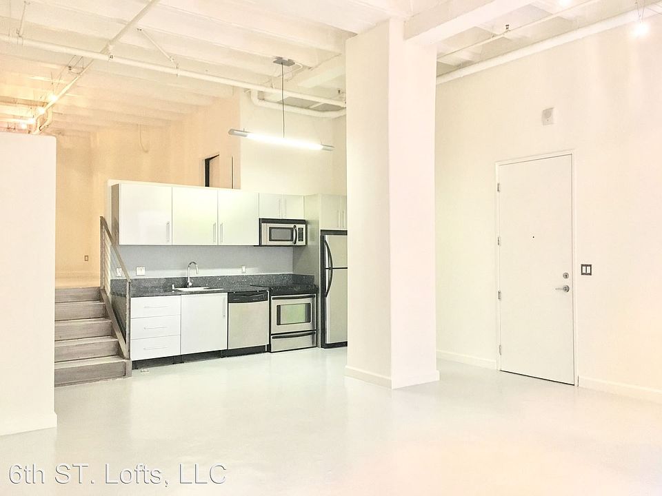 2nd image of 548 S Spring St APT 212