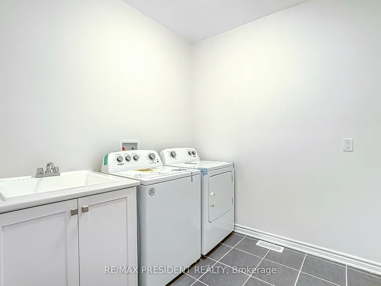 17 Spinland St — Photo 47