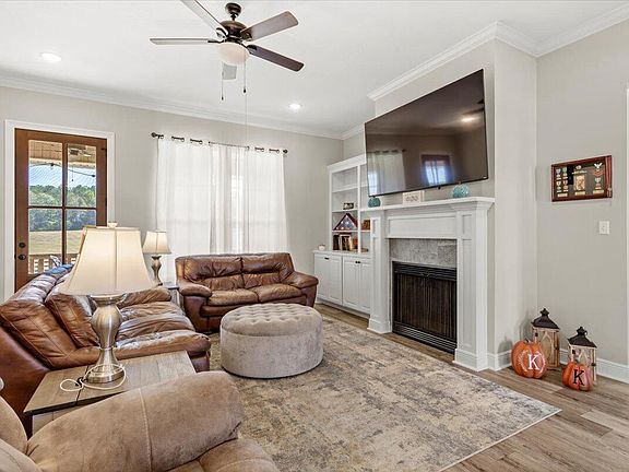 5th image of 1562 Oloh Rd