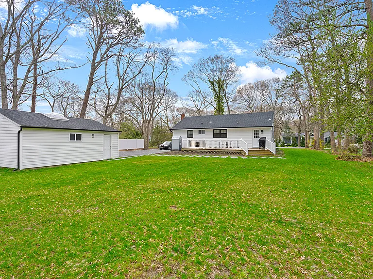 104 W Tiana Rd — Photo 12
