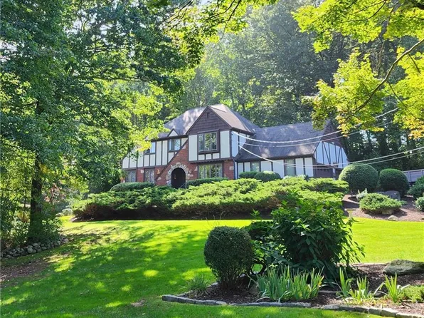 50 Birchwood Drive, Hamden, CT 06518
