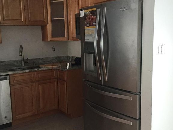 5th image of 11412 Waterbury Way