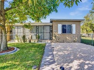 10430 NW 5th Ave, Miami, FL 33150
