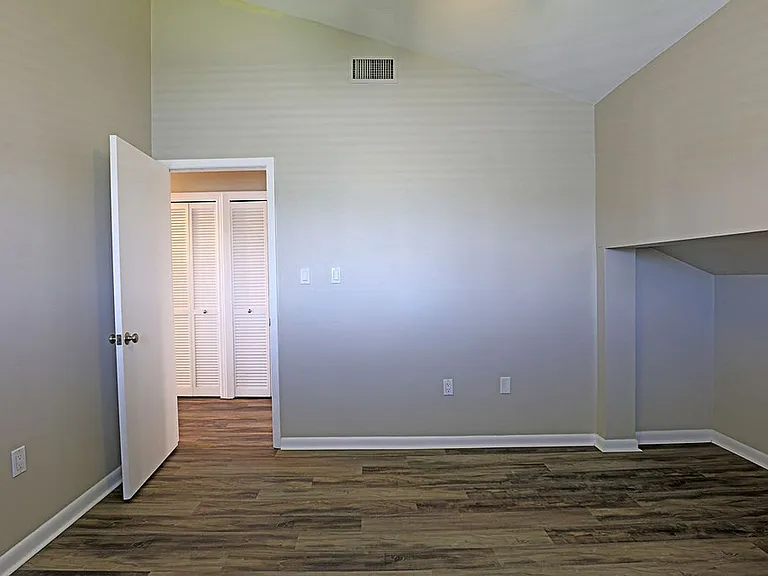 16717 Bobcat Dr — Photo 16