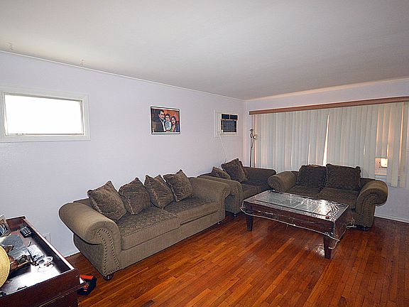 4th image of 8060 267th St
