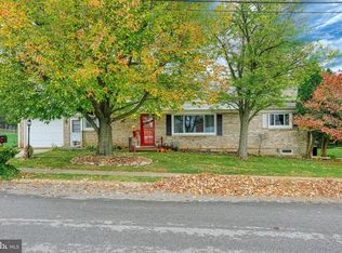 1967 Brenda Rd, York, PA 17408