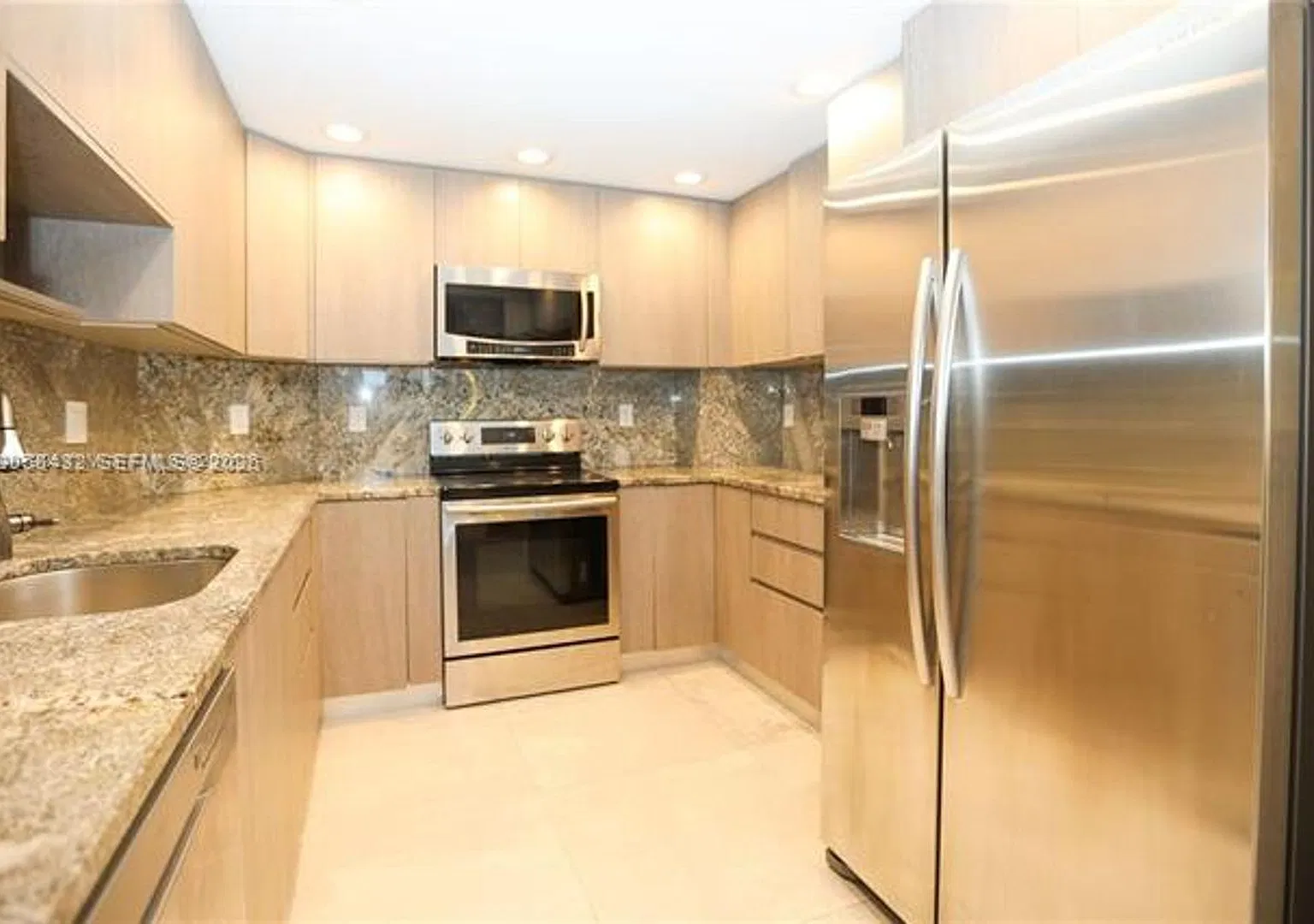 300 Bayview Dr cu-216, Sunny Isles Beach, FL 33160 — Photo 1
