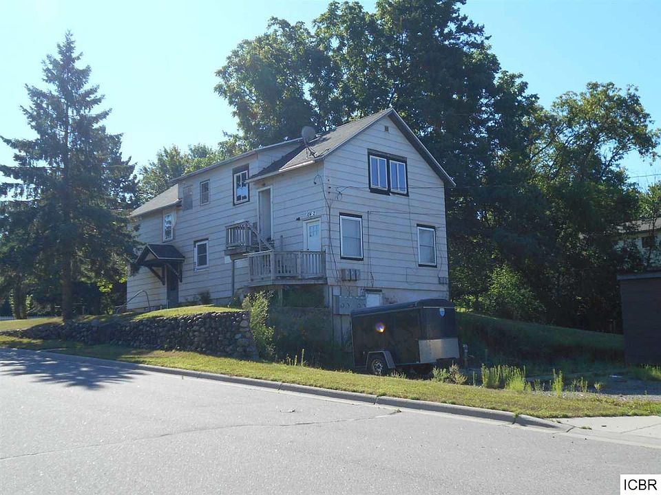 2nd image of 104 7th Ave