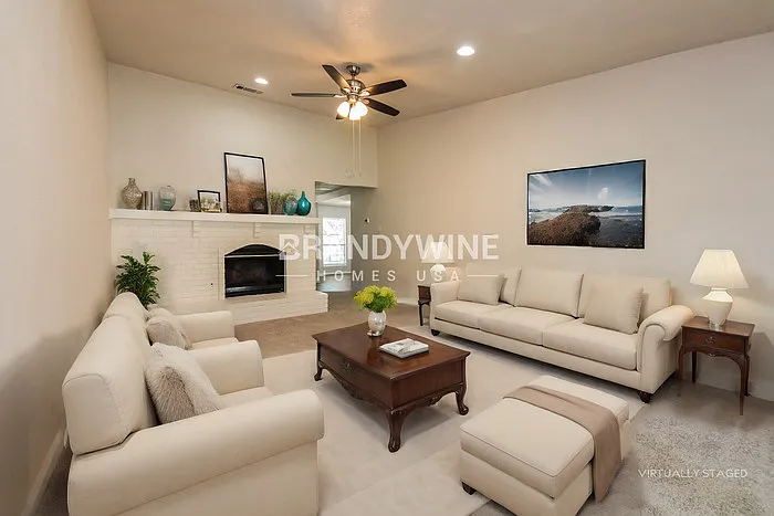 1821 Whiteoak Dr — Photo 4