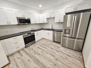 4933 Slater Rd, Eagan, MN 55122