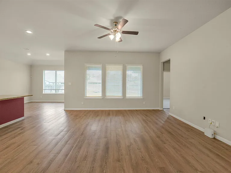 31106 Durham Creek Ct — Photo 8