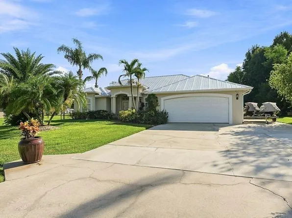1863 SE Bowie Street, Port St Lucie, FL 34952