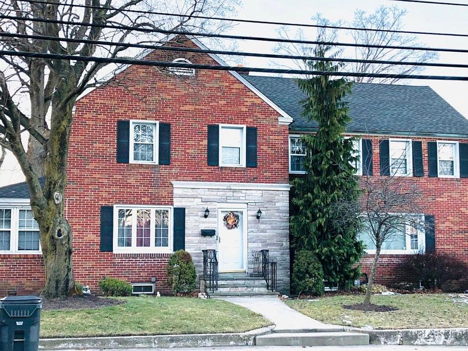 1st image of 528 Providence St #528