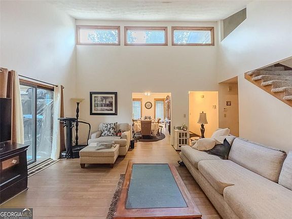 5th image of 2829 Cardinal Trce