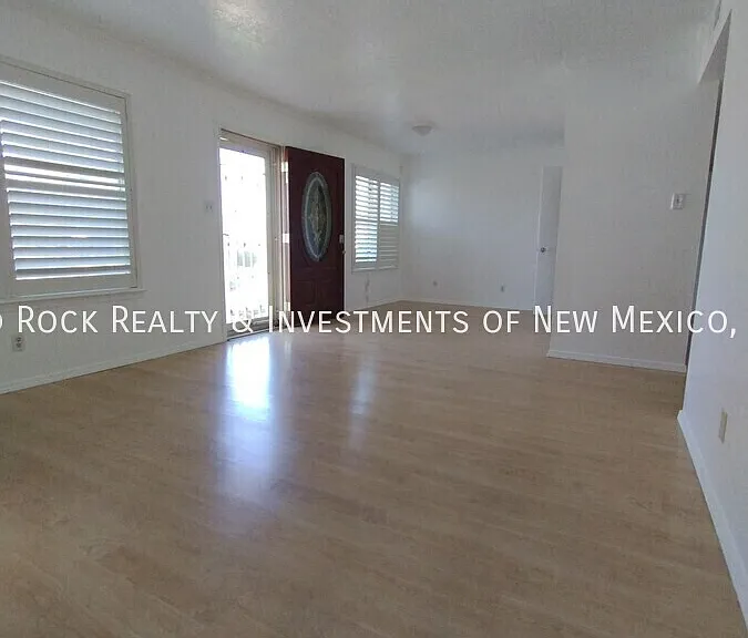 8125 Eddy Ave NE — Photo 4