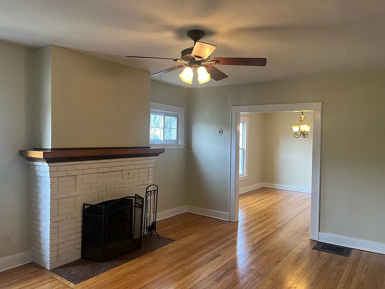 311 Buckingham Ave #1 — Photo 5