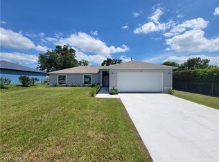 1106 NE 11th Terrace Cpe, Coral, FL 33909