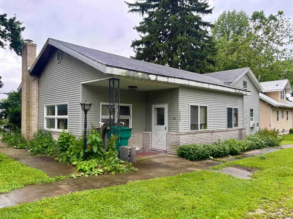 155 W Washington St, Westville, IN 46391