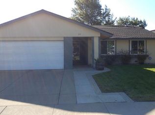 3035 Parkland Dr, Sparks, NV 89434