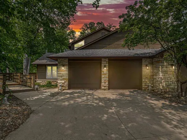 704 Beaver Ridge Ct SE, Cedar Rapids, IA 52403