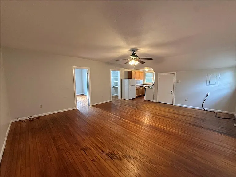450 Williams St #B — Photo 2