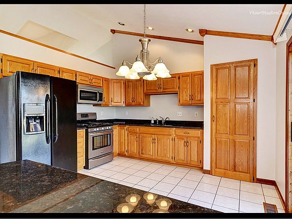 2nd image of 435 Jeffery Dr