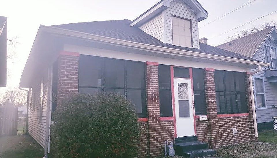 1st image of 1103 Henning Ave