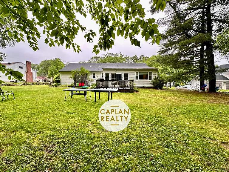 88 Curtis Dr — Photo 25