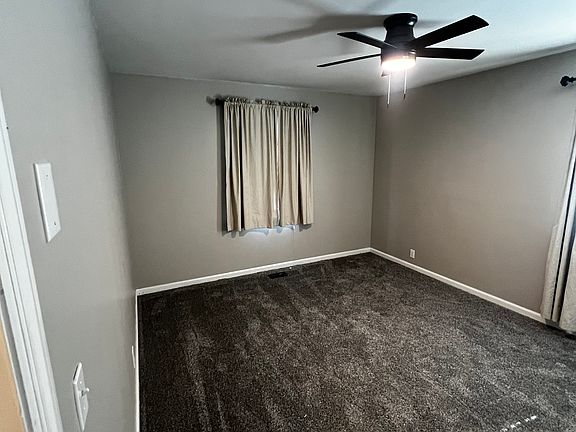 5th image of 913 Potter Ln