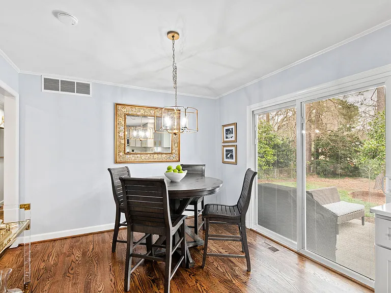 5920 N Hills Dr — Photo 9