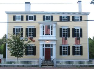 182 High St, Newburyport, MA 01950